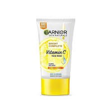 GARNIER BRIGHT VITAMIN-C FACEWASH, 150GM