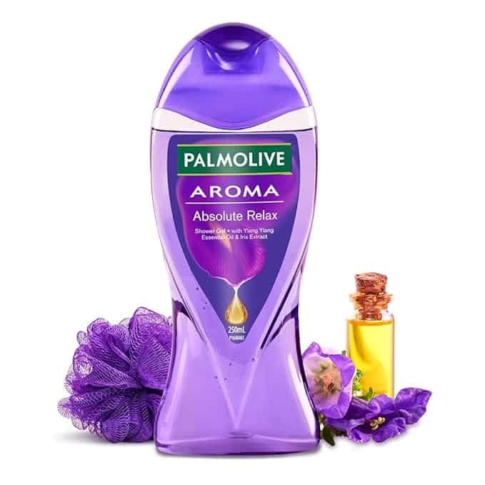 Palmolive Aroma Absolute Relax Body Wash, 250ml Shower Gel Single Bottle with a Free Loofah, 100% Natural Ylang Ylang Essential Oil & Iris Extracts for a Soft and Smooth Skin, pH Balanced Bodywash Free of Parabens & Silicones ​