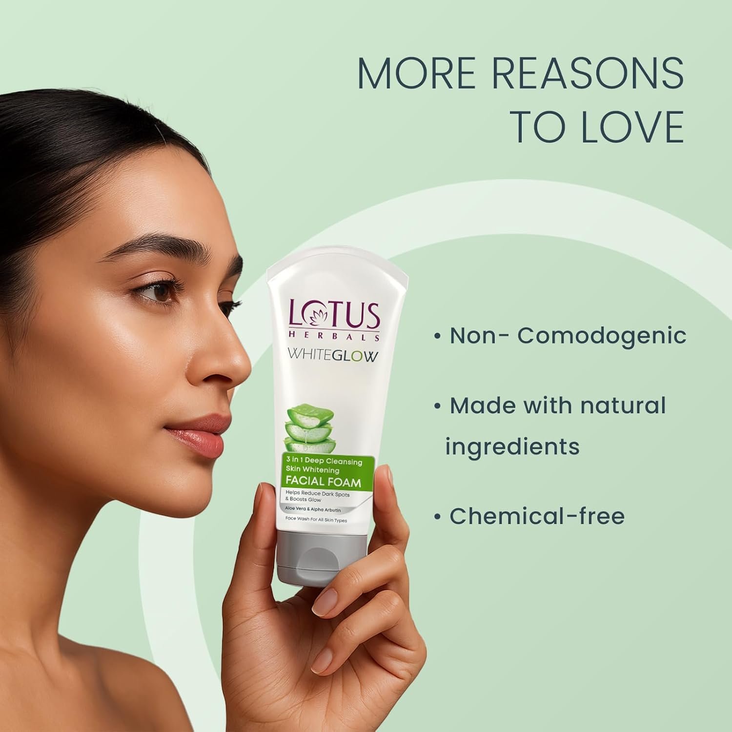 Best Lotus WhiteGlow Deep Cleansing Facial Foam 200gm 