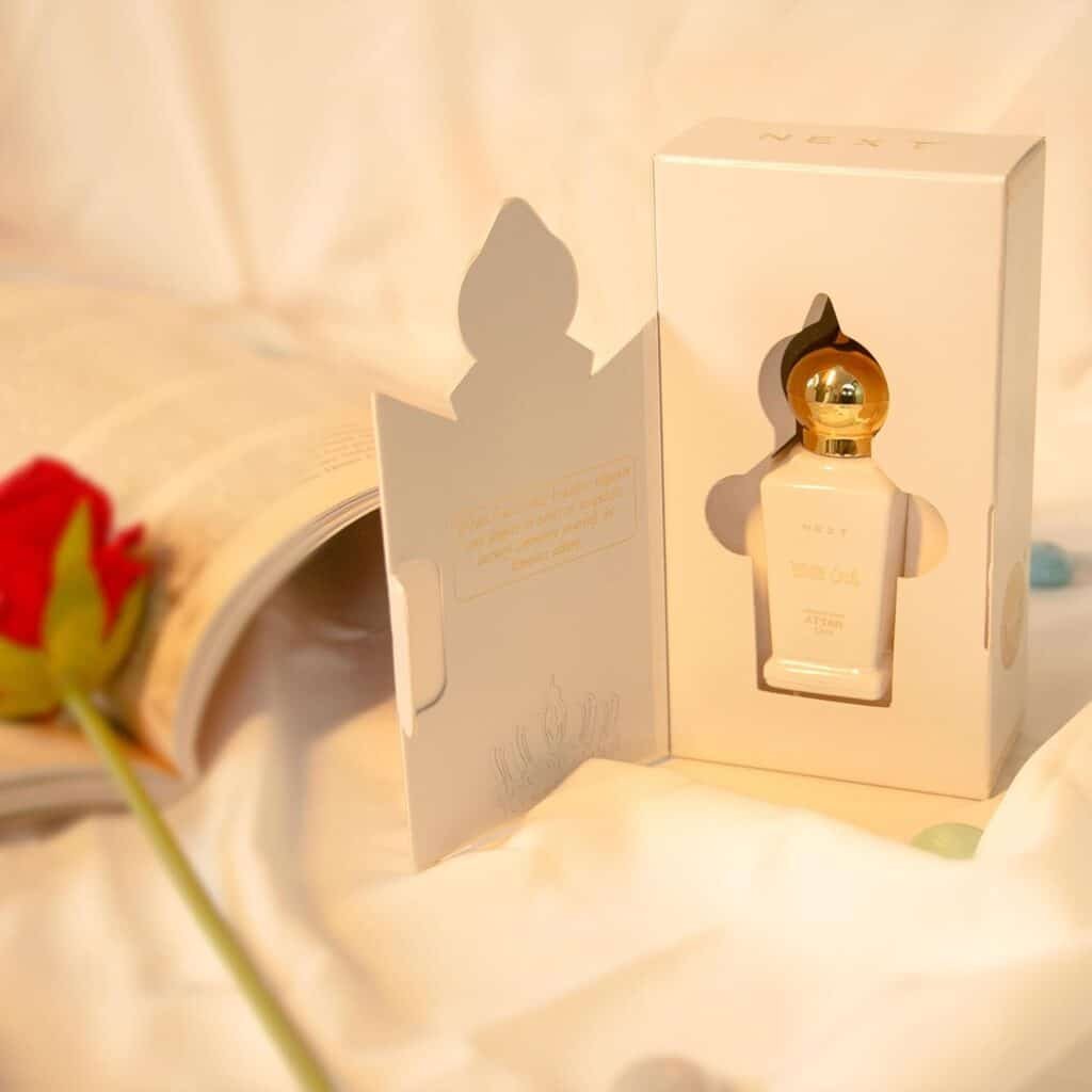 next white oud 4